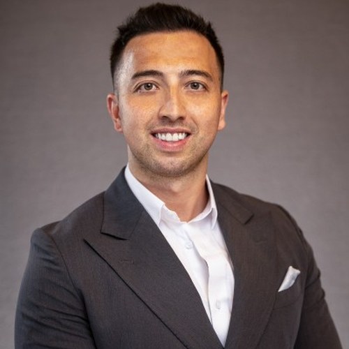 Oliver Anwar, healthcare consultant